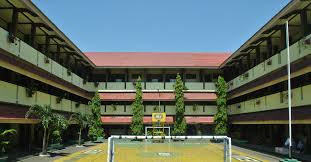 Gedung SMA Negeri 1 Praya